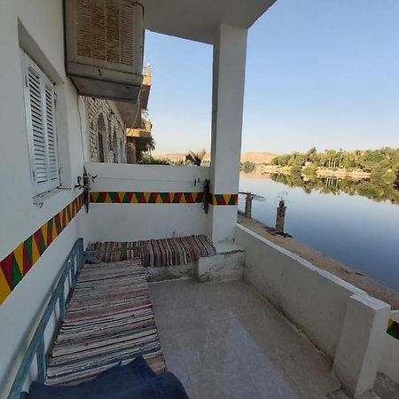 מלון אסואן Otasho Nile View House מראה חיצוני תמונה